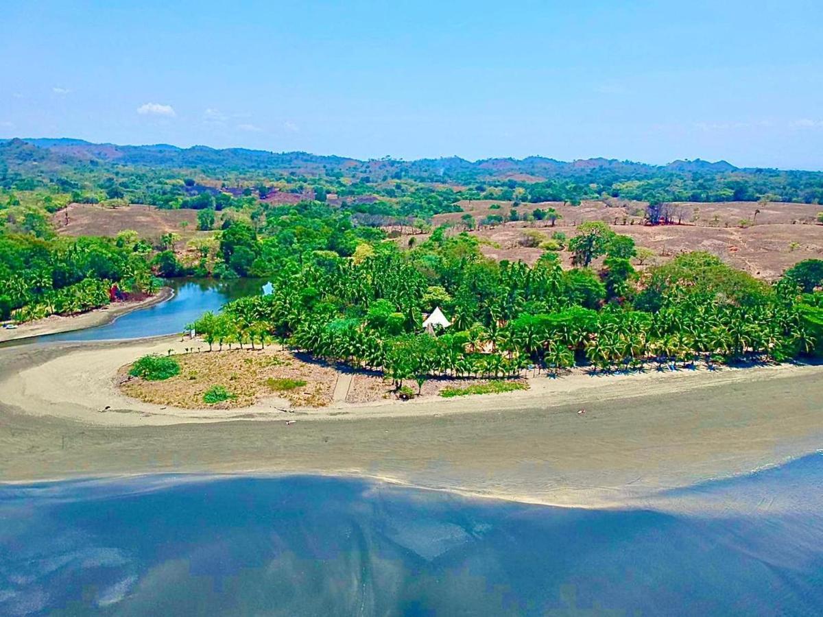 Hotel Oasis & Surf Camp Santa Catalina Εξωτερικό φωτογραφία