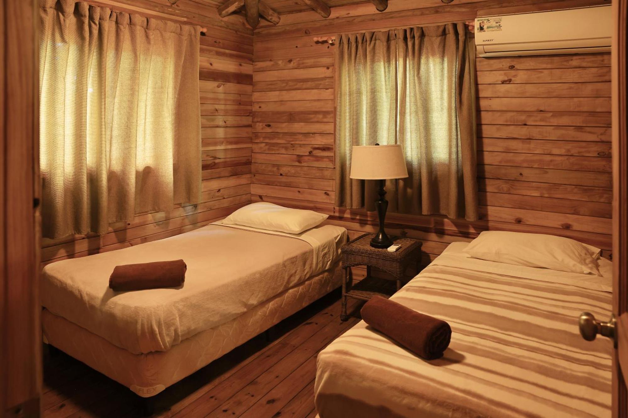 Hotel Oasis & Surf Camp Santa Catalina Εξωτερικό φωτογραφία