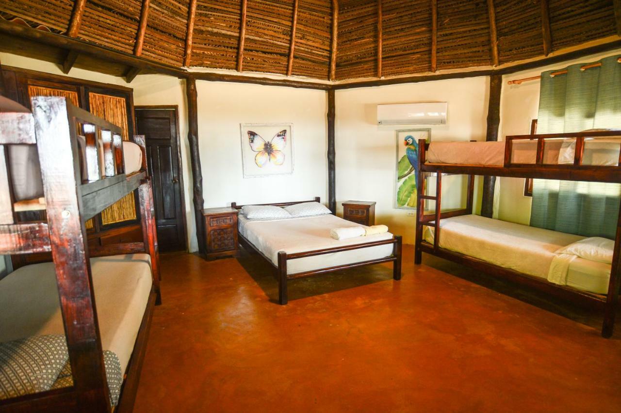 Hotel Oasis & Surf Camp Santa Catalina Εξωτερικό φωτογραφία