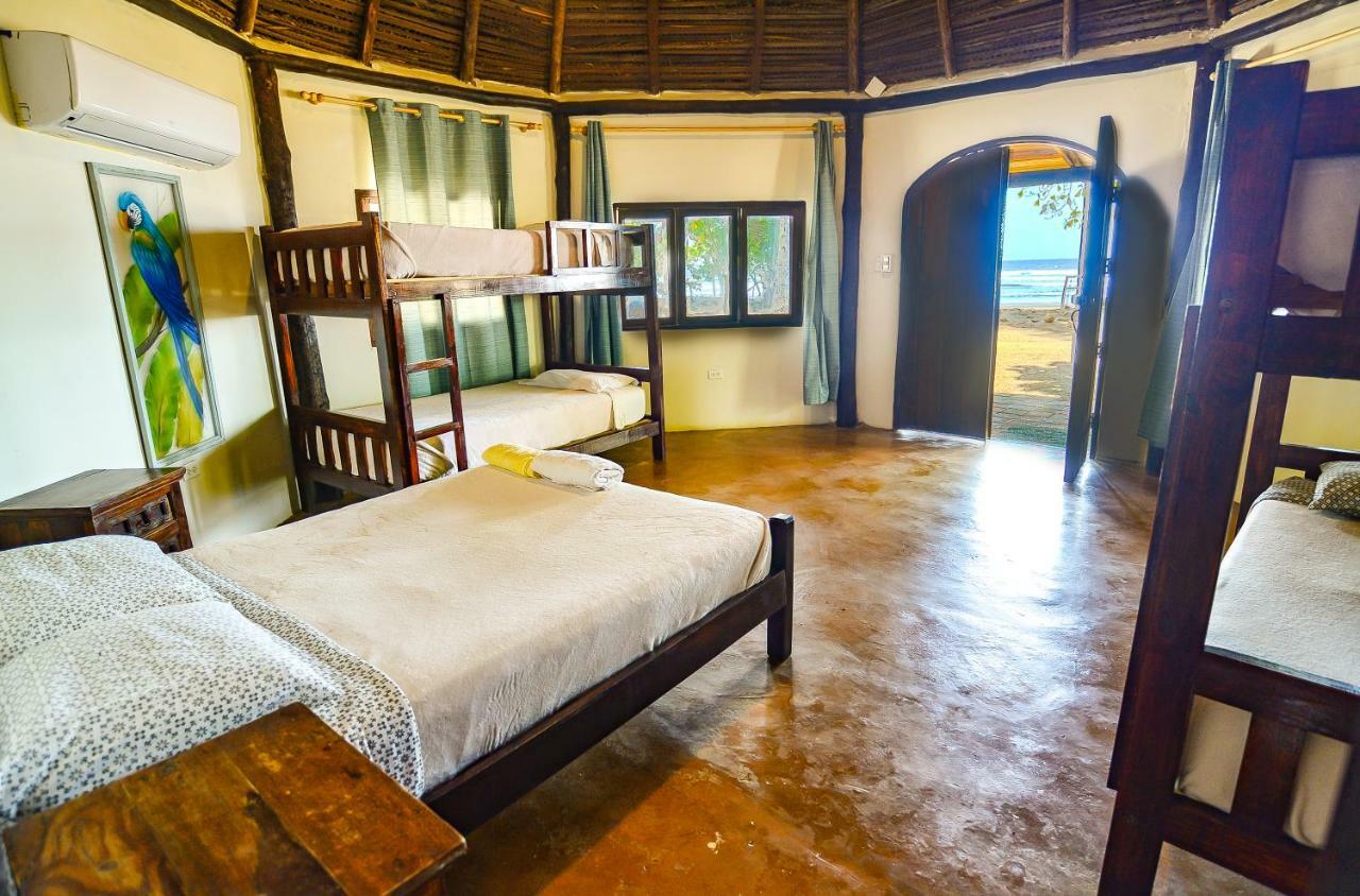 Hotel Oasis & Surf Camp Santa Catalina Εξωτερικό φωτογραφία